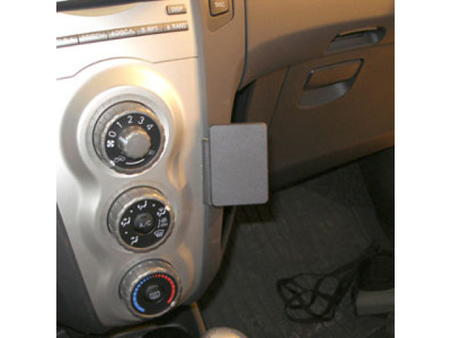 ProClip - Toyota Yaris 2006-2011 Angled mount