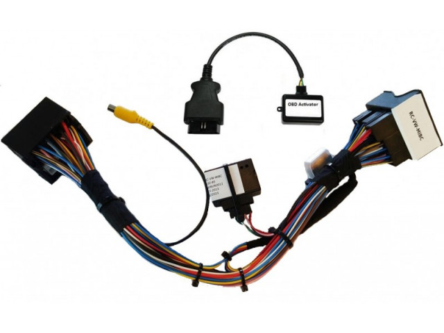 Camera interface t.b.v. aansluiten aftermarket camera (NTSC) op een VW MIB3 INCL PROGARMEER DONGEL