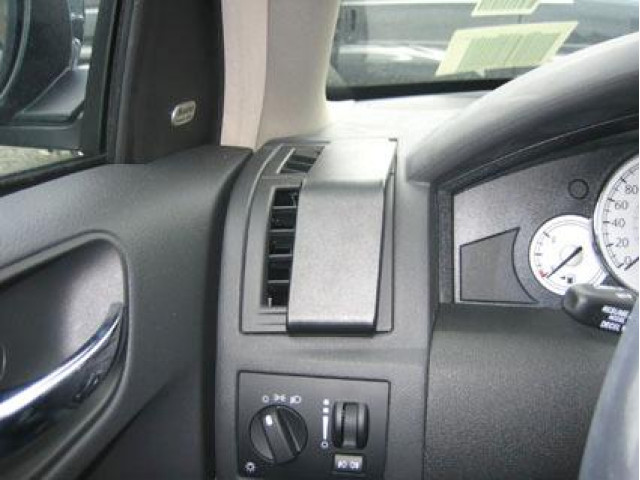 ProClip - Chrysler 300C / Touring 2005-2010 Left mount