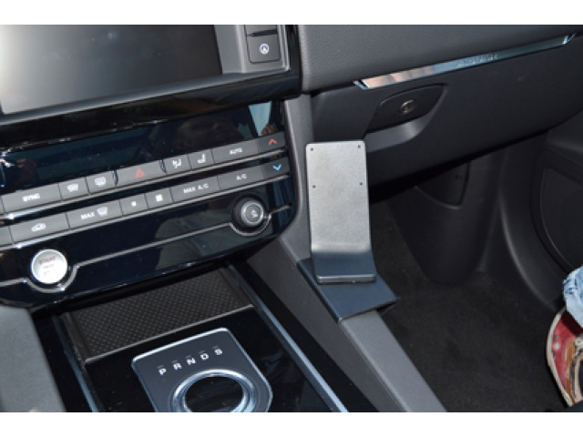 ProClip - Jaguar F-PACE 2017-> Console mount (NOT For models with a leather trim)