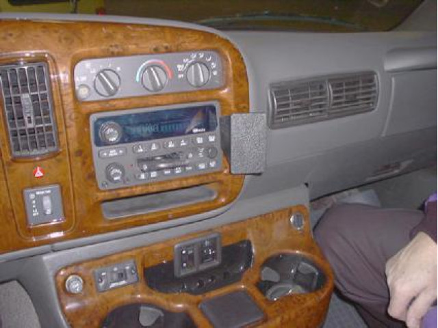 ProClip - Chevrolet Van 1996-2002 Angled mount
