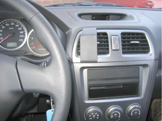 ProClip - Subaru Impreza 2005-2007 Center mount