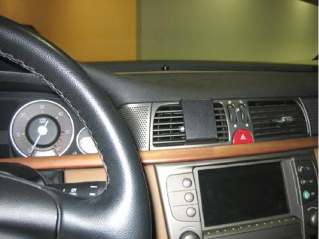 ProClip - Lancia Thesis 2002-2009 Center mount